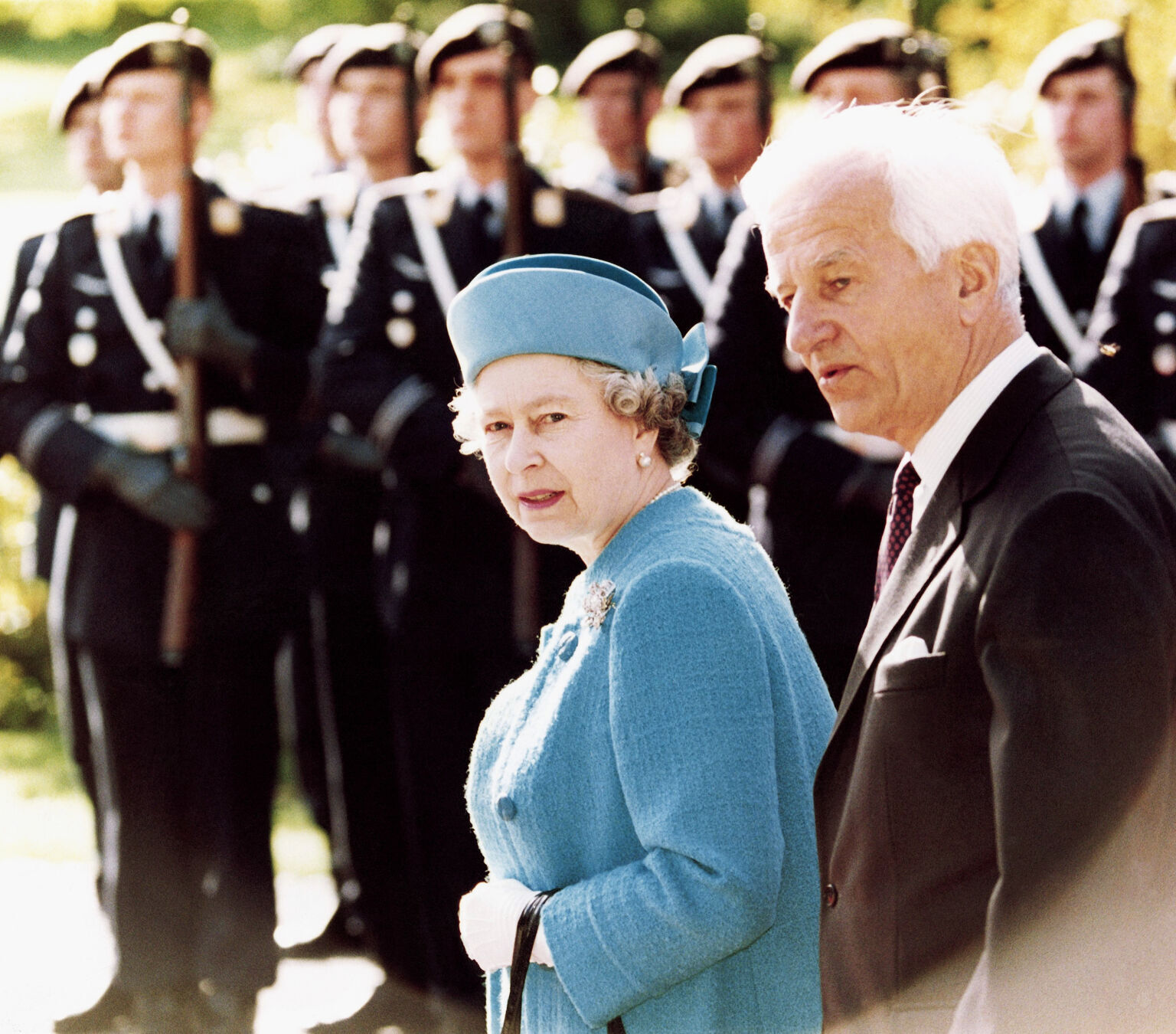 1992: Queen Elizabeth II